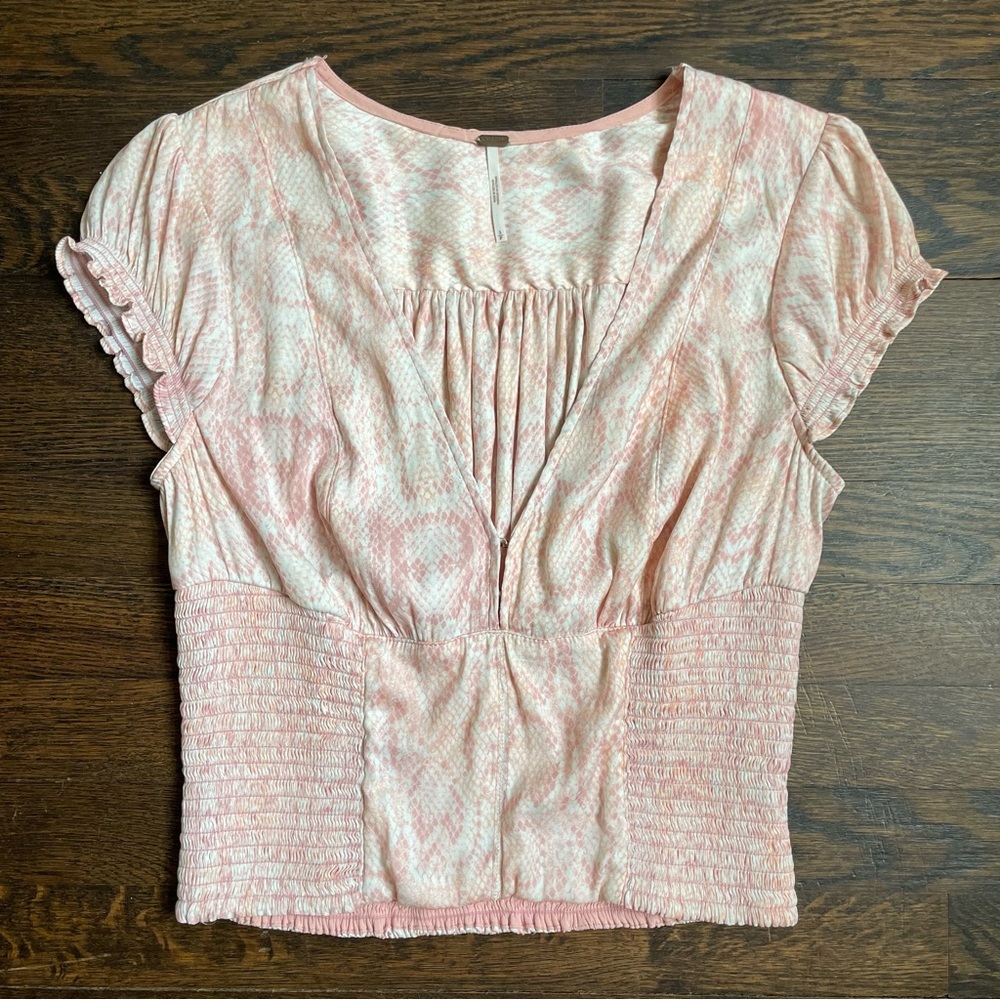 Free People Cinched Pink / White Snakeskin Top Women’s Small